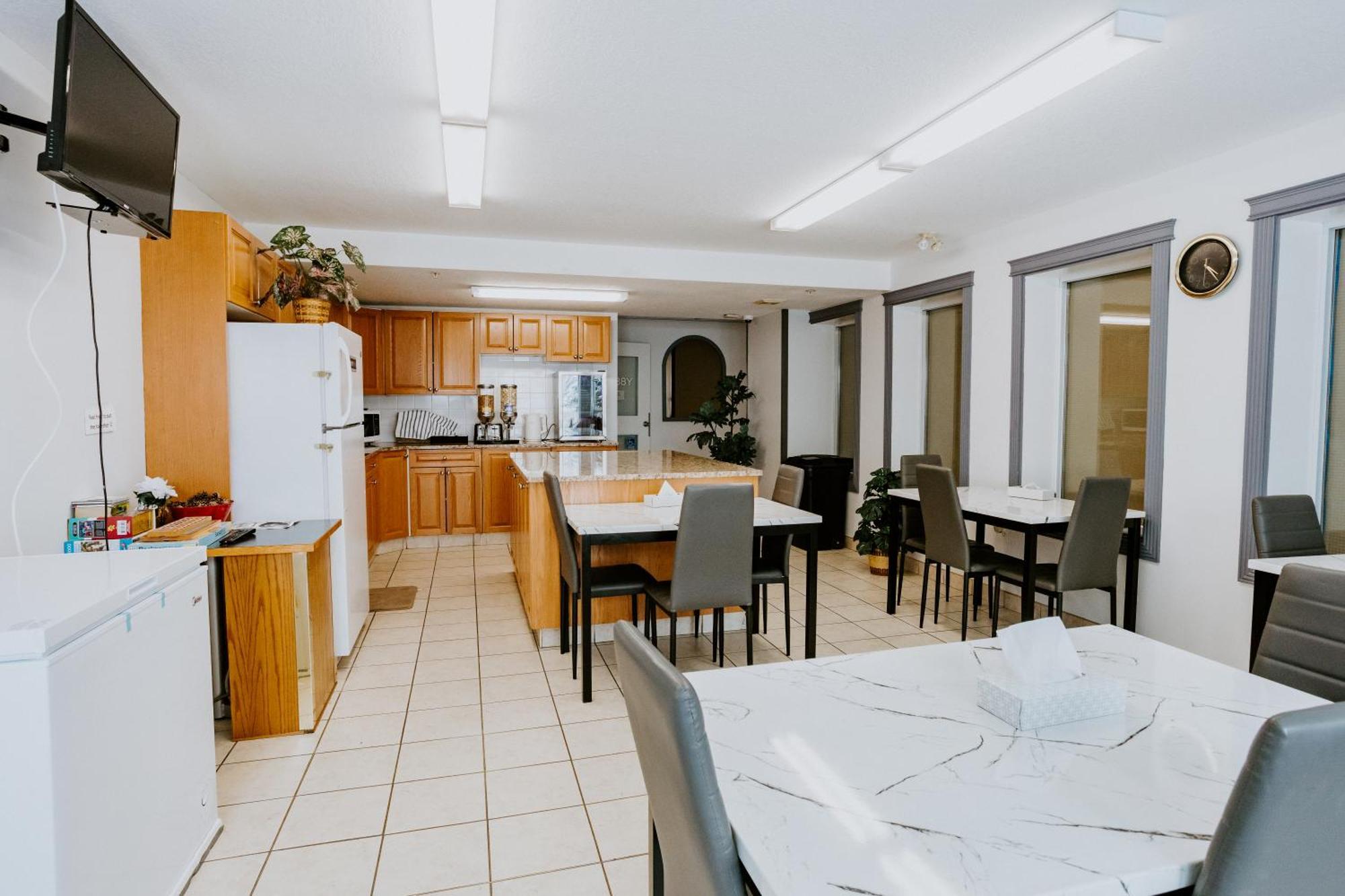 Western Budget Mosaic Hotel