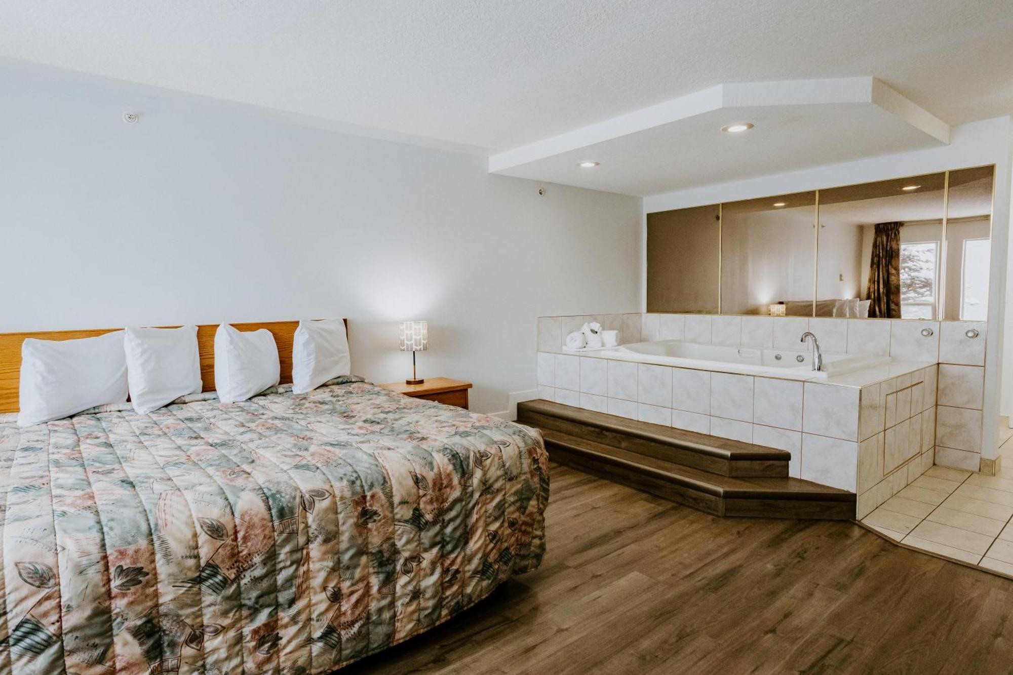 Western Budget Mosaic Hotel 3*